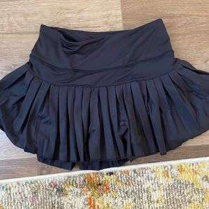 WORN ONCE SKIRT